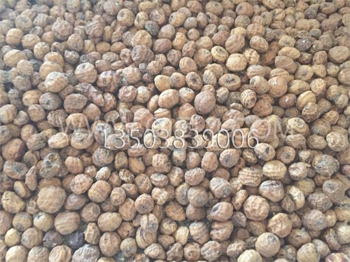 油莎豆榨油設(shè)備 冷榨莎豆油成套設(shè)備 鄭州企鵝提供此種設(shè)備(圖2) 油莎豆榨油設(shè)備 冷榨莎豆油成套設(shè)備 鄭州企鵝提供此種設(shè)備(圖2)